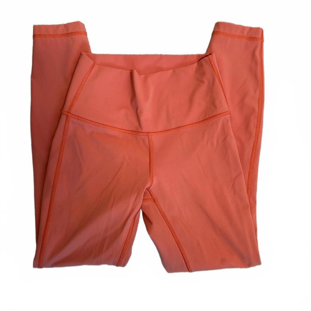 Lululemon Cropped ‎ Coral Leggings Size 4